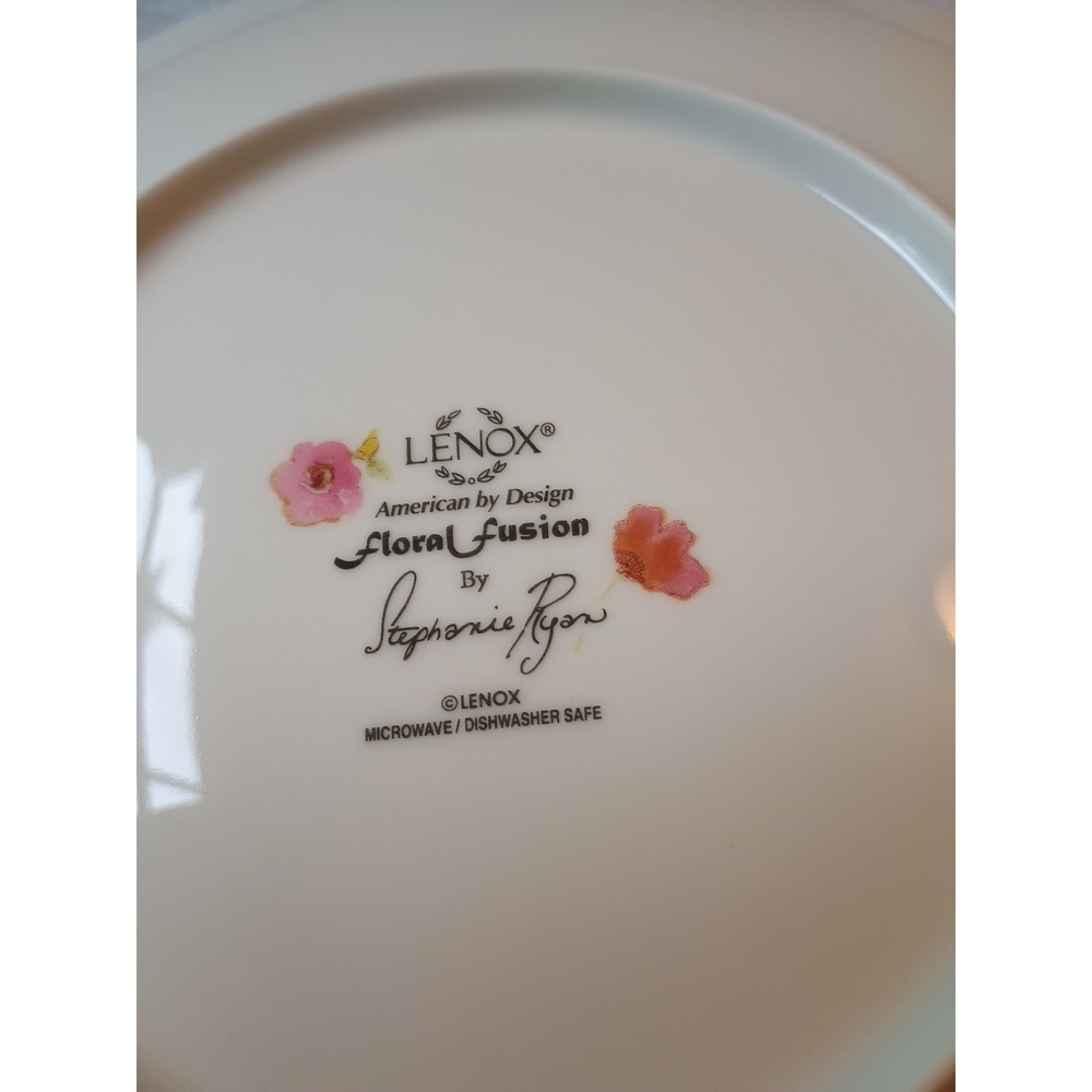 Lenox Floral Fusion by Stephanie Ryan 9" Plate Beautiful - Picture 2 of 5